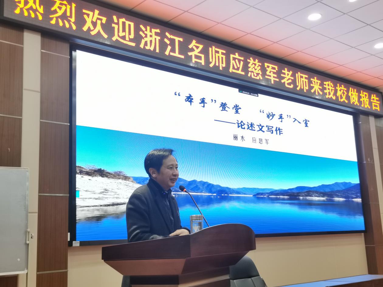 50b4415335c63a793815aeccbd5f0df3